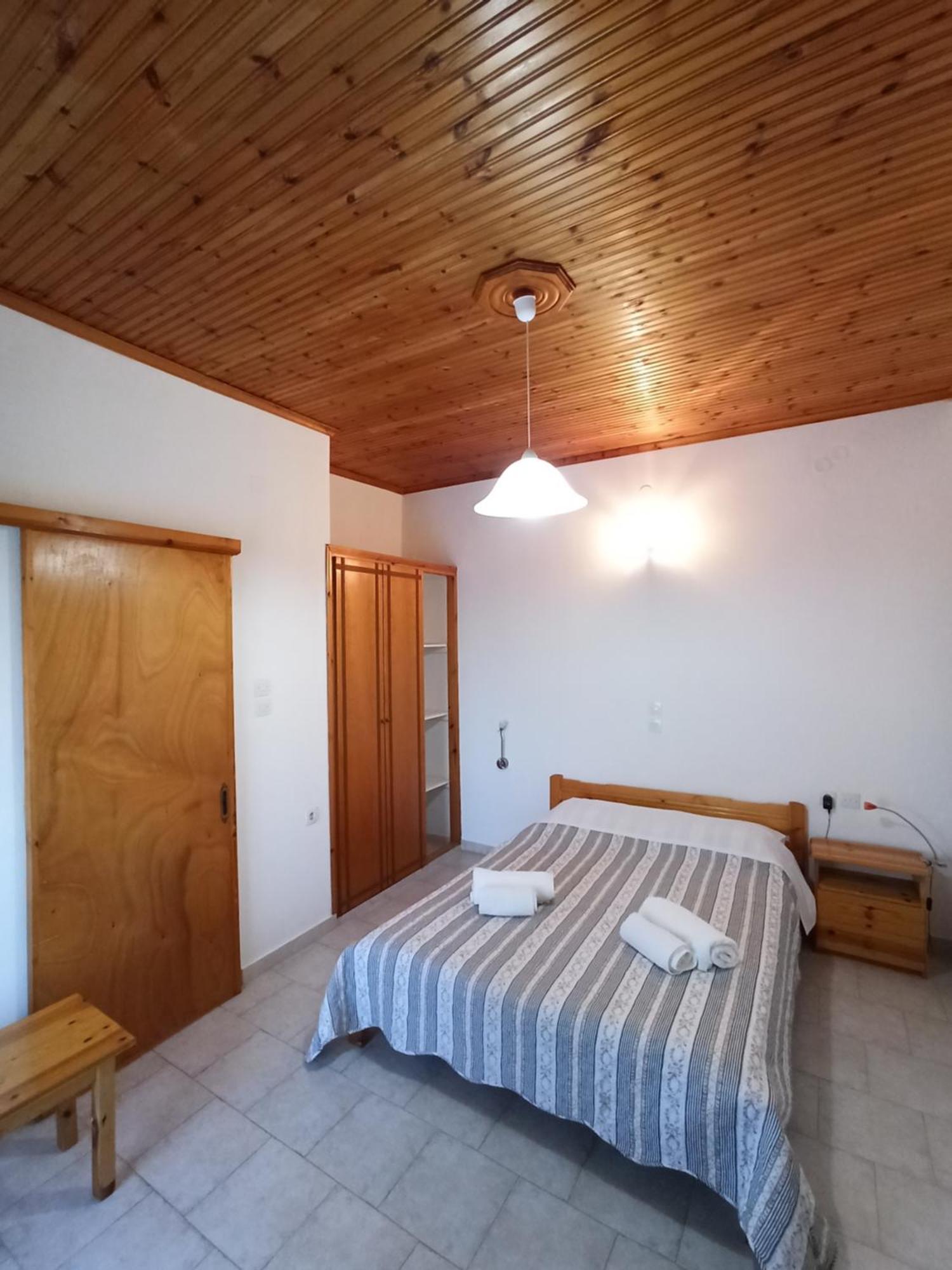 Theodore Apartments Захаро Екстер'єр фото